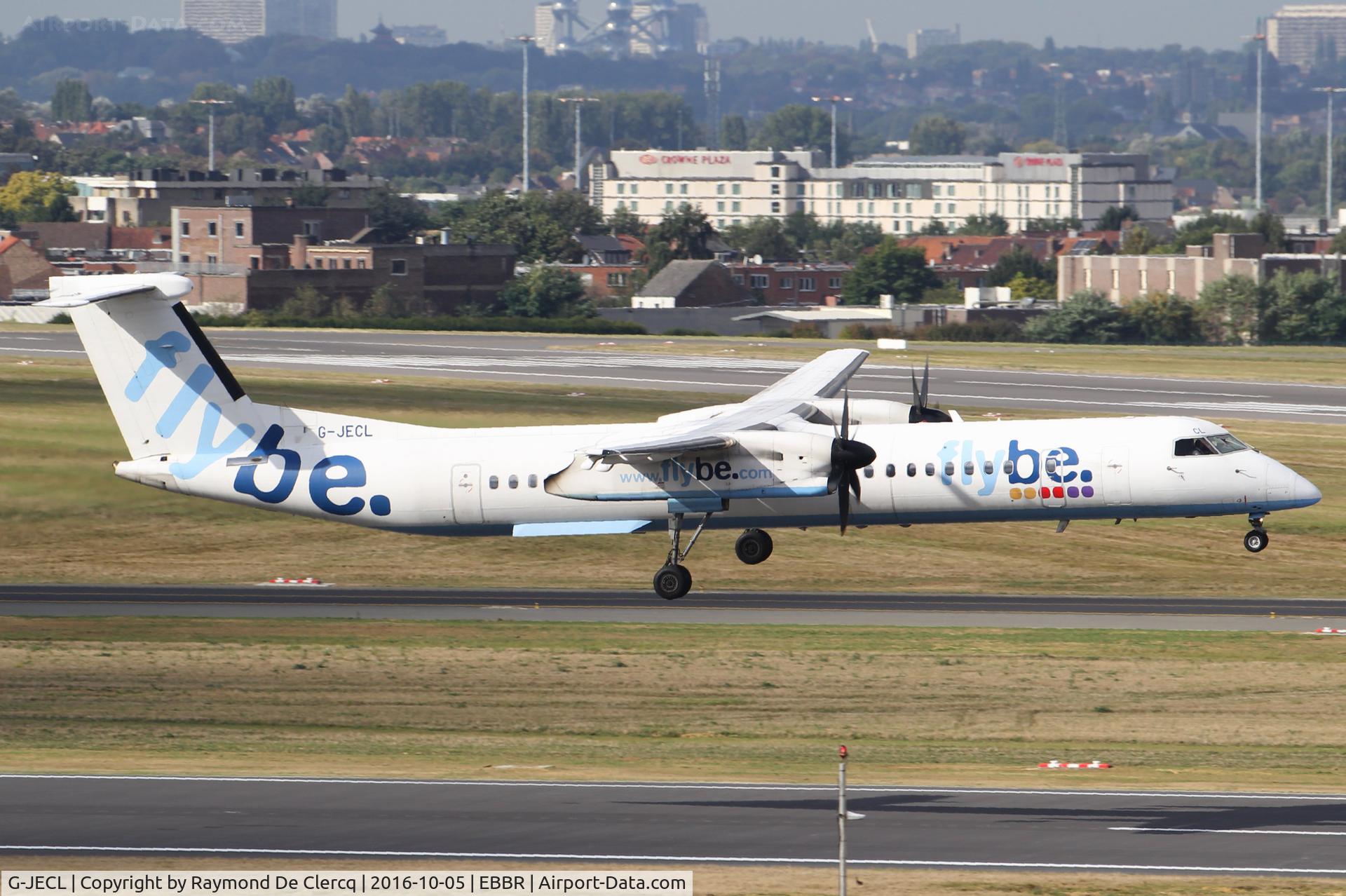 G-JECL, 2005 De Havilland Canada DHC-8-402Q Dash 8 C/N 4114, Landing on rwy 01.