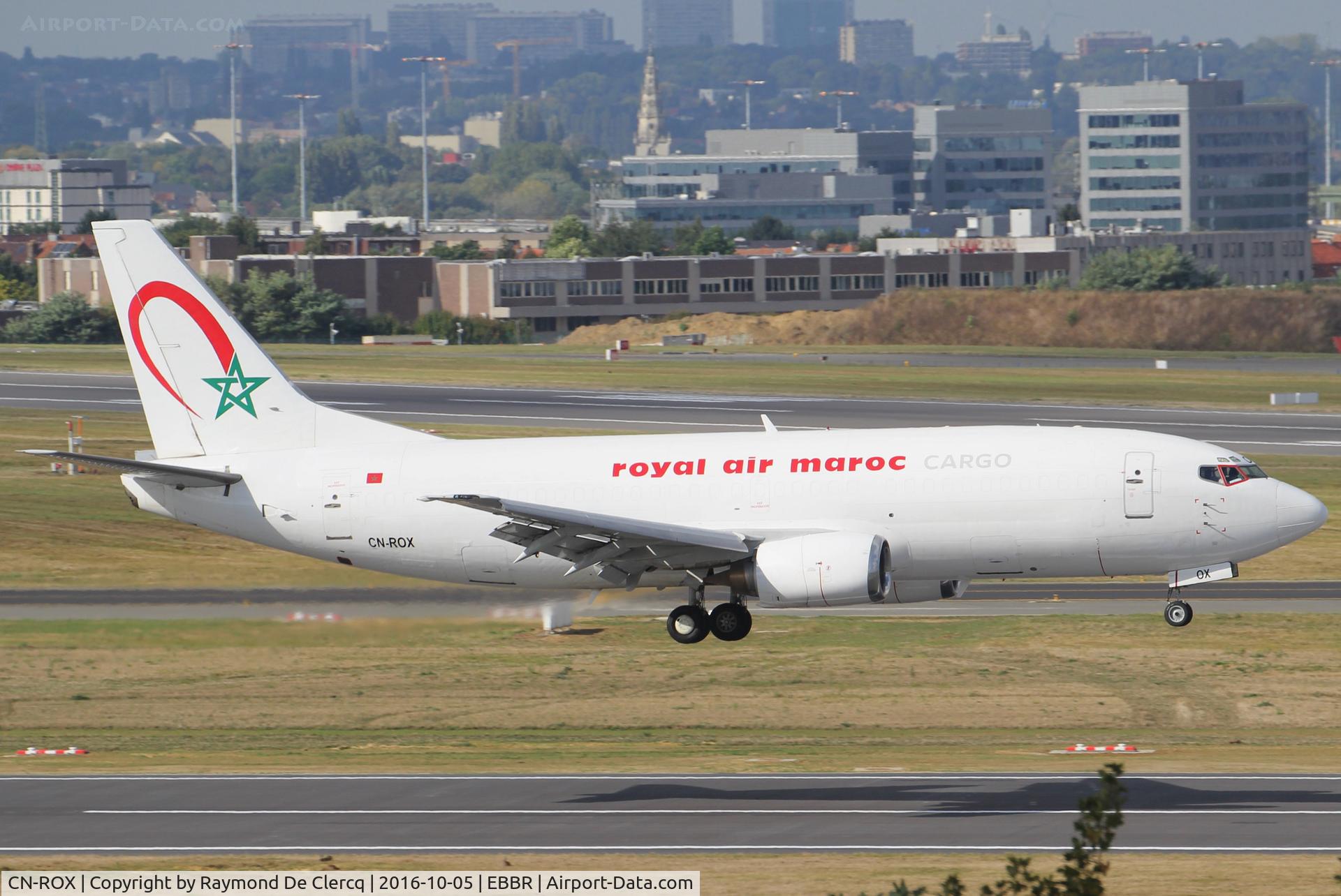 CN-ROX, 1988 Boeing 737-3M8 C/N 24020, Landing on rwy 01.
