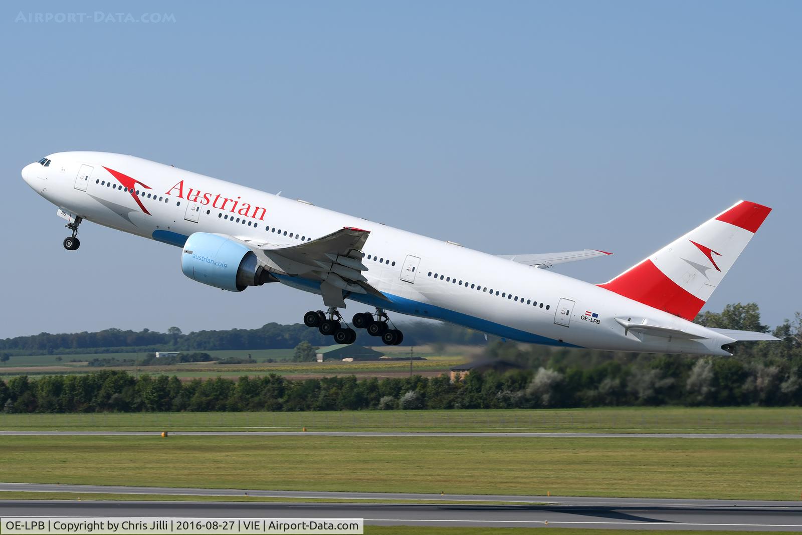 OE-LPB, 1998 Boeing 777-2Z9/ER C/N 28699, Austrian