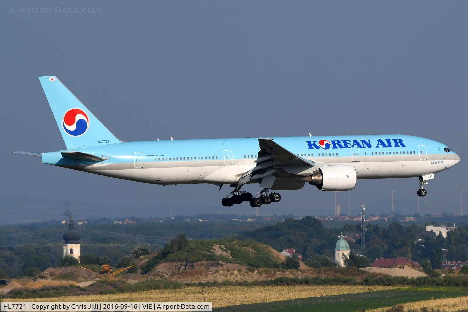 HL7721, Boeing 777-2B5/ER C/N 33727, Korean Air