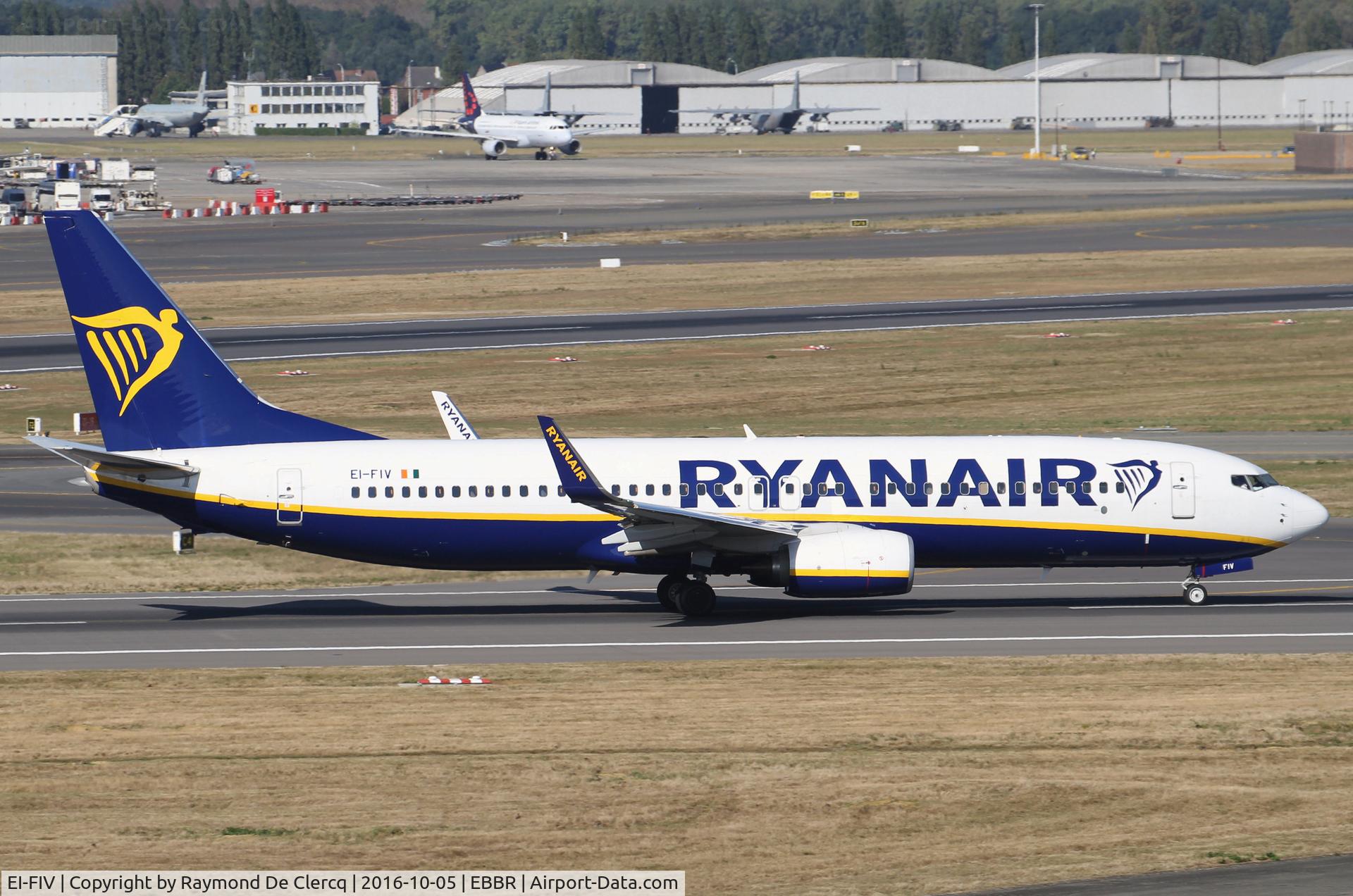 EI-FIV, 2015 Boeing 737-8AS C/N 44705, Take off rwy 07R.