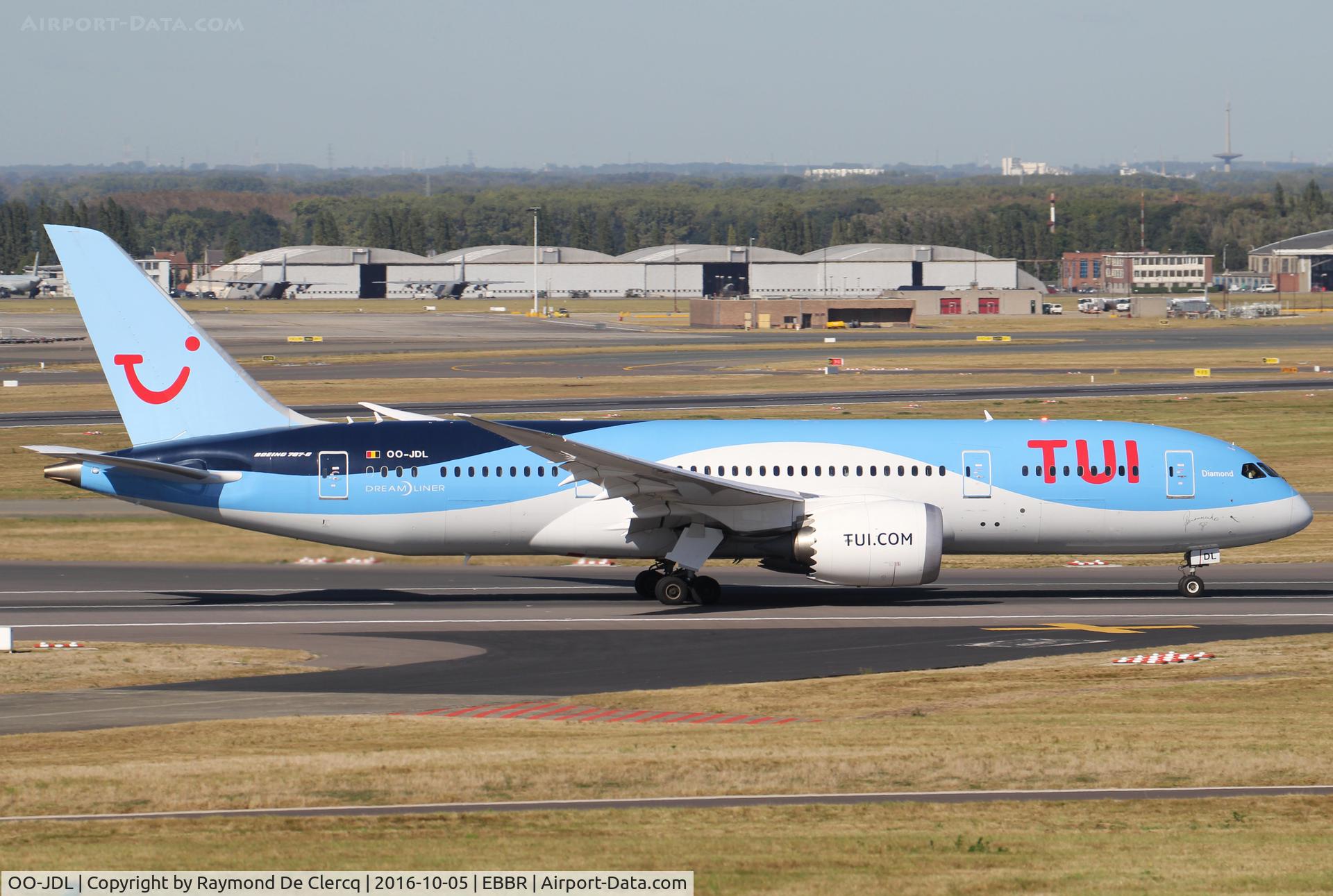 OO-JDL, 2013 Boeing 787-8 Dreamliner C/N 34425, Departing Brussels rwy 07R.