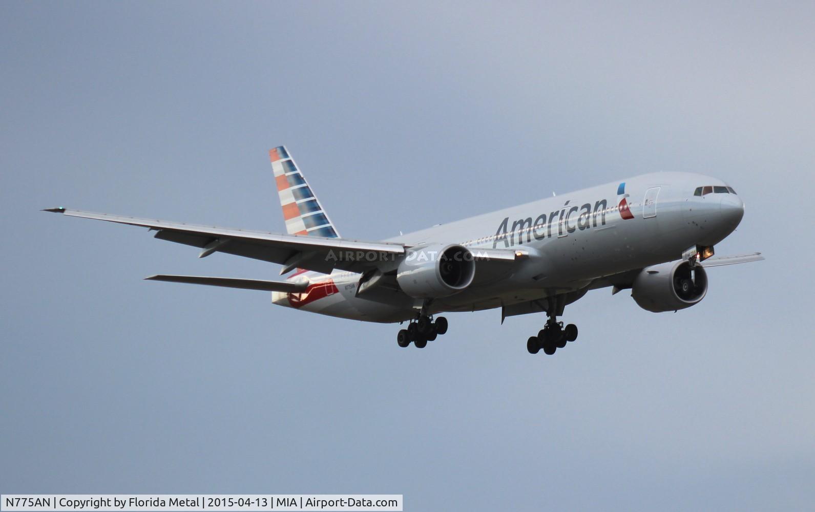 N775AN, 1999 Boeing 777-223 C/N 29584, American