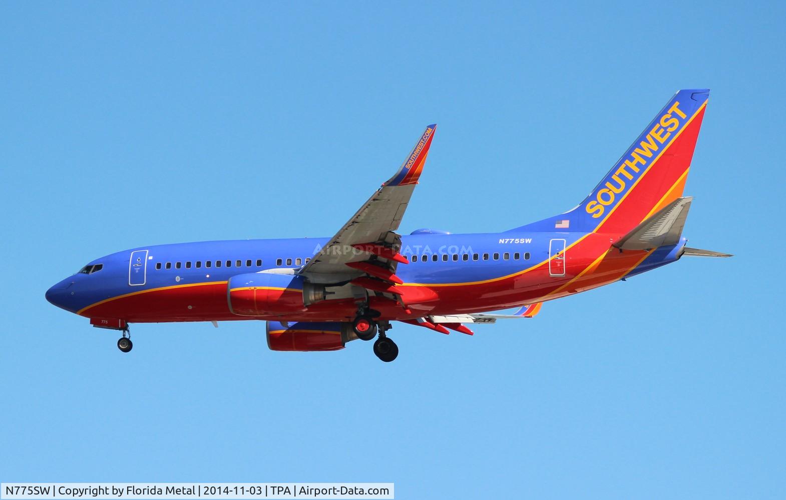 N775SW, 2000 Boeing 737-7H4 C/N 30590, Southwest