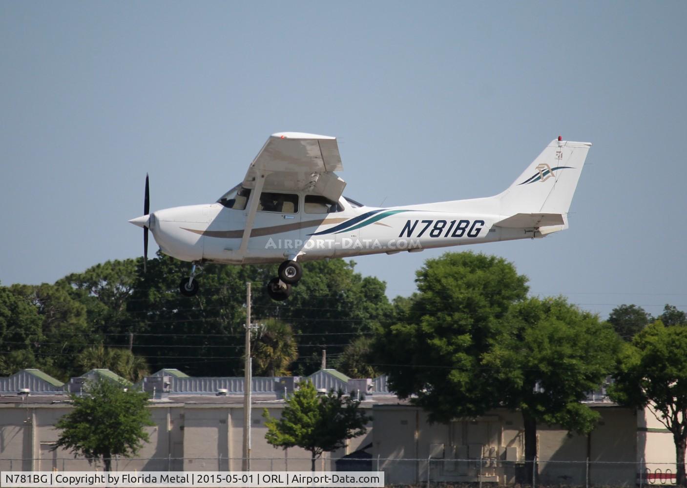 N781BG, 2000 Cessna 172R C/N 17280974, Cessna 172R