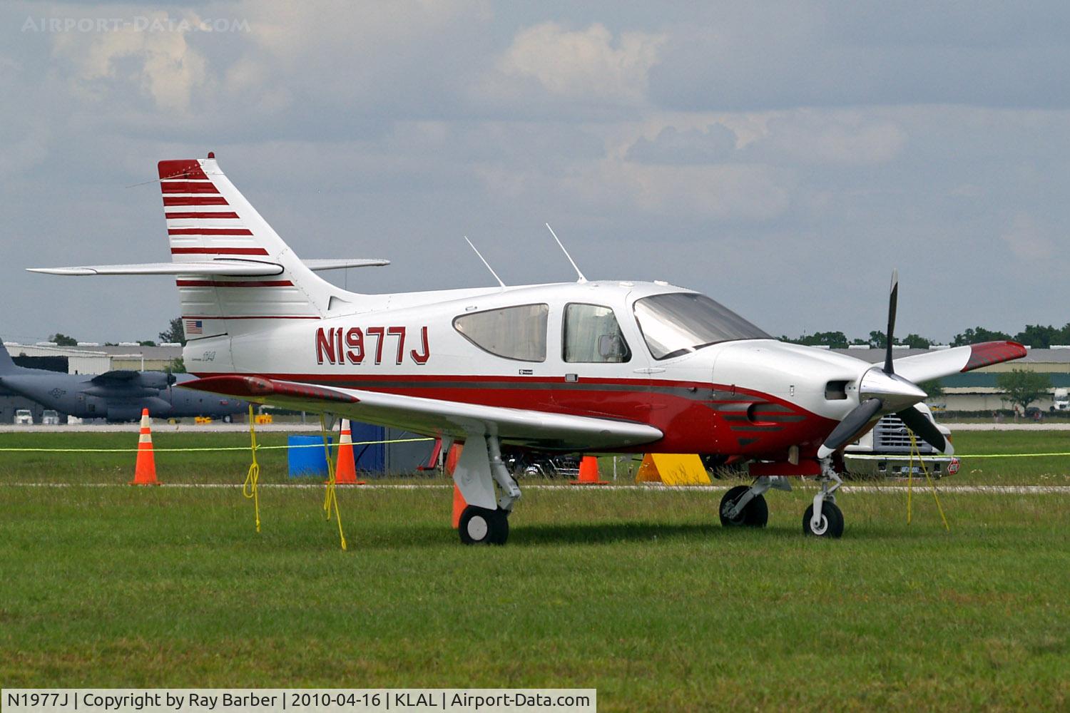 N1977J, 1976 Rockwell International 114 Commander C/N 14080, Rockwell Commander 114 [14080] Lakeland-Linder~N 16/04/2010