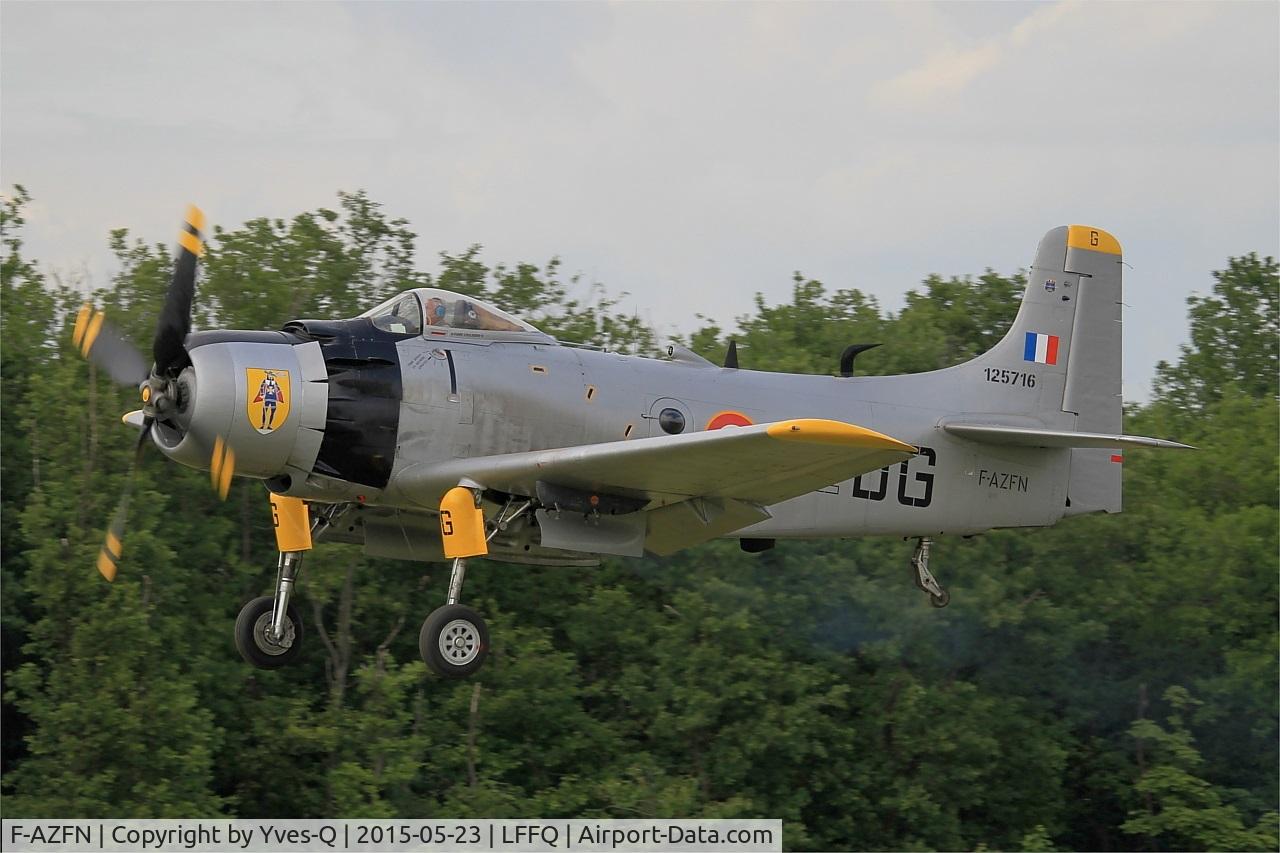 F-AZFN, Douglas AD-4N Skyraider C/N 7609, Douglas AD-4N Skyraider, Take off rwy 28, La Ferté-Alais airfield (LFFQ) Airshow 2015