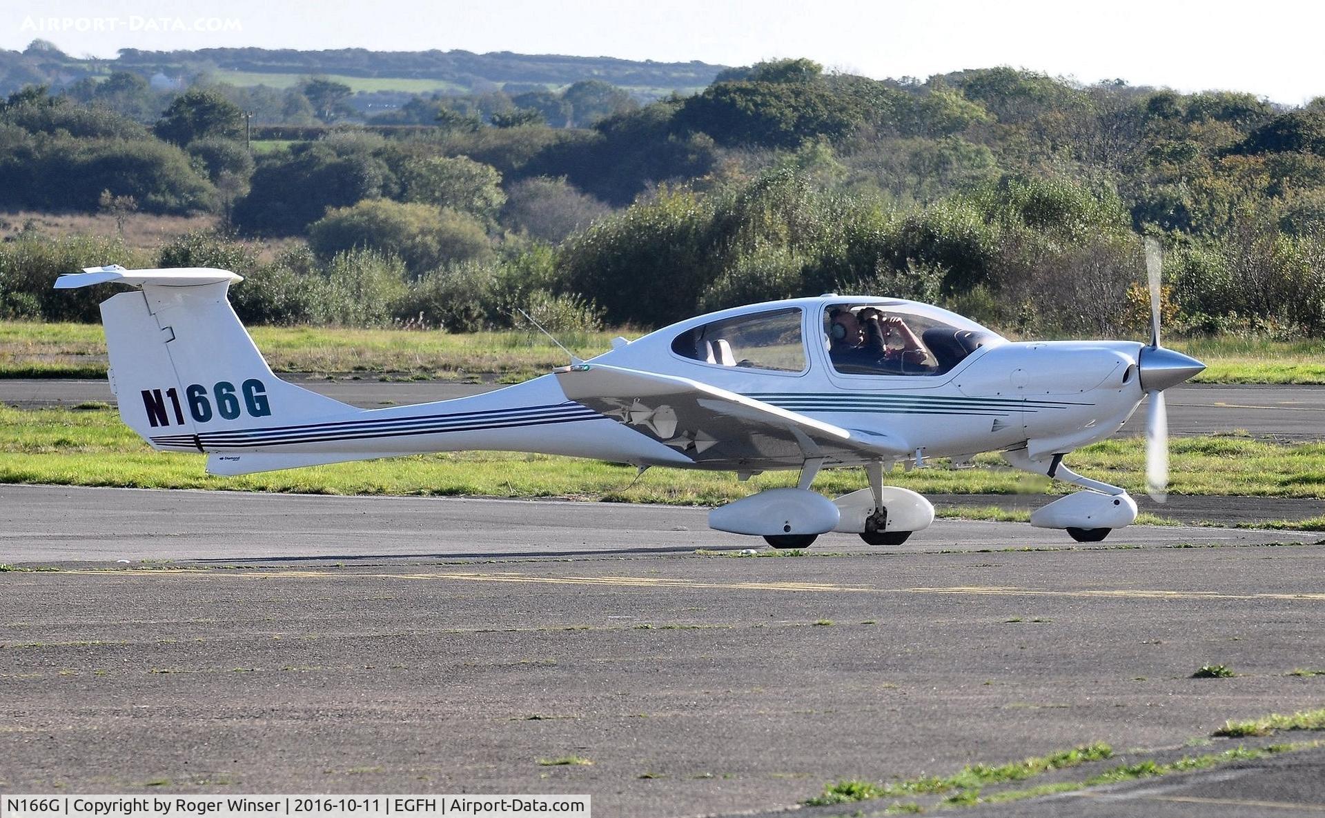 N166G, 2004 Diamond DA-40 Diamond Star C/N 40.369, Visiting Diamond Star.