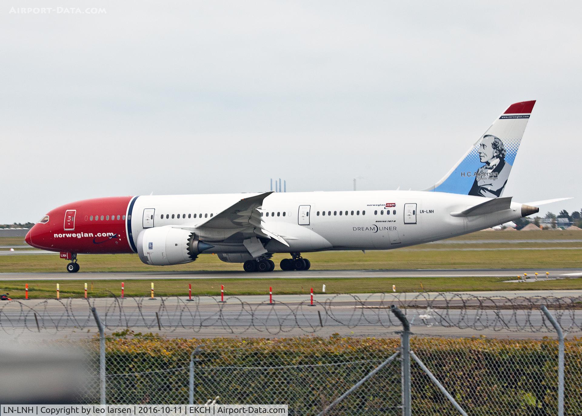 LN-LNH, 2015 Boeing 787-8 Dreamliner Dreamliner C/N 36526, Copenhagen 11.10.16 
