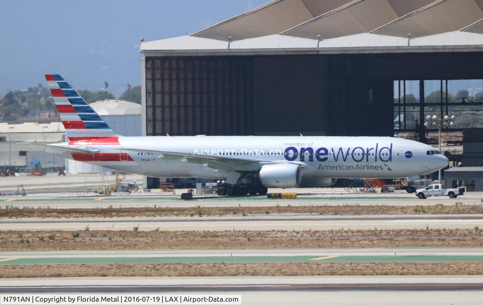 N791AN, 2000 Boeing 777-223/ER C/N 30254, American One World