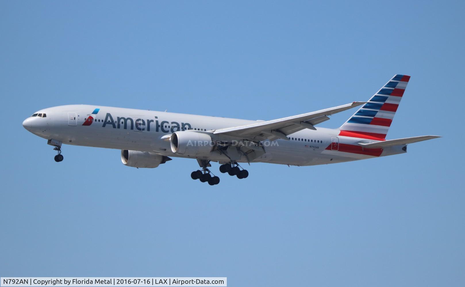 N792AN, 2000 Boeing 777-223 C/N 30253, American