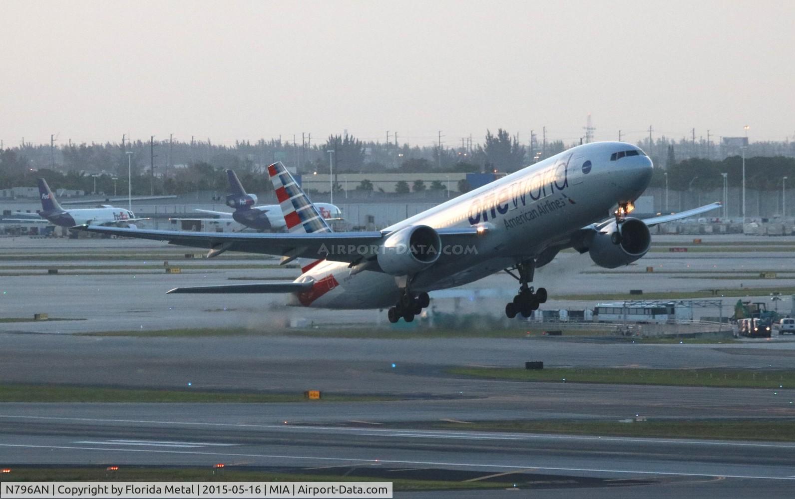N796AN, 2000 Boeing 777-223 C/N 30796, American
