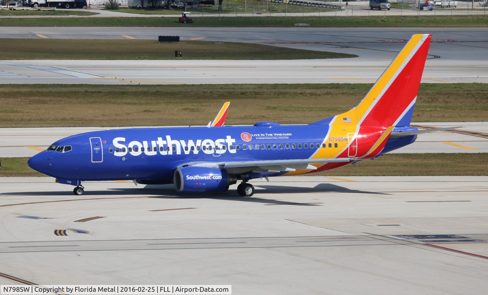 N798SW, 1998 Boeing 737-7AD C/N 28436, Southwest