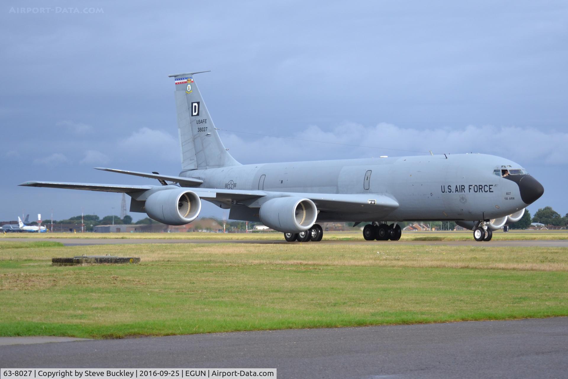 63-8027, 1963 Boeing KC-135R Stratotanker C/N 18644, 351st ARS/100th ARW KC-135R 63-8027 taxis to its Parking spot at Mildenhall