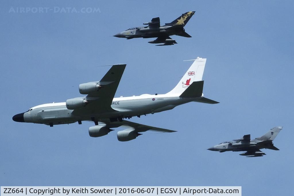 ZZ664, 1964 Boeing RC-135W Rivet Joint C/N 18773, Queens Fltpast rehearsal