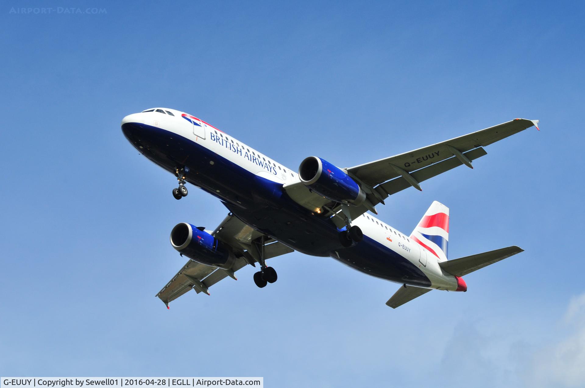 G-EUUY, 2008 Airbus A320-232 C/N 3607, Landing at LHR