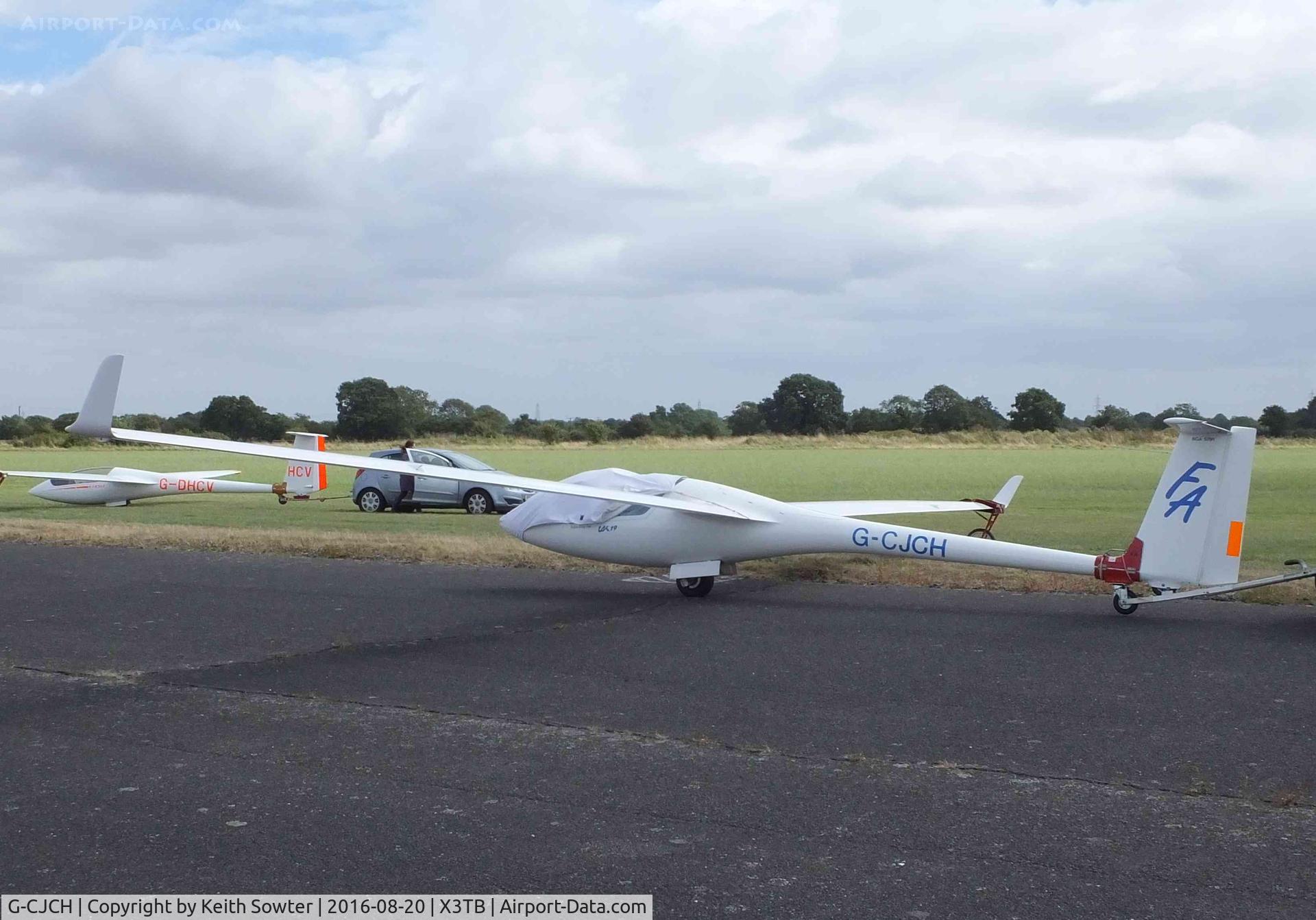 G-CJCH, 2004 Sportine Aviacija LAK-19T C/N 017, Glider Comp
