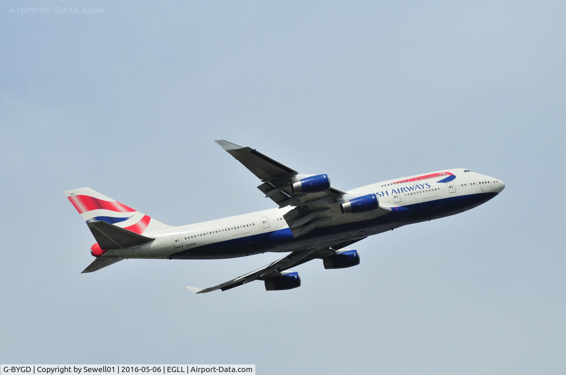 G-BYGD, 1999 Boeing 747-436 C/N 28857, Leaving LHR