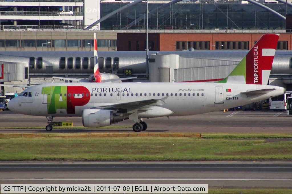 CS-TTF, 1998 Airbus A319-111 C/N 837, Taxiing. Scrapped in december 2020.