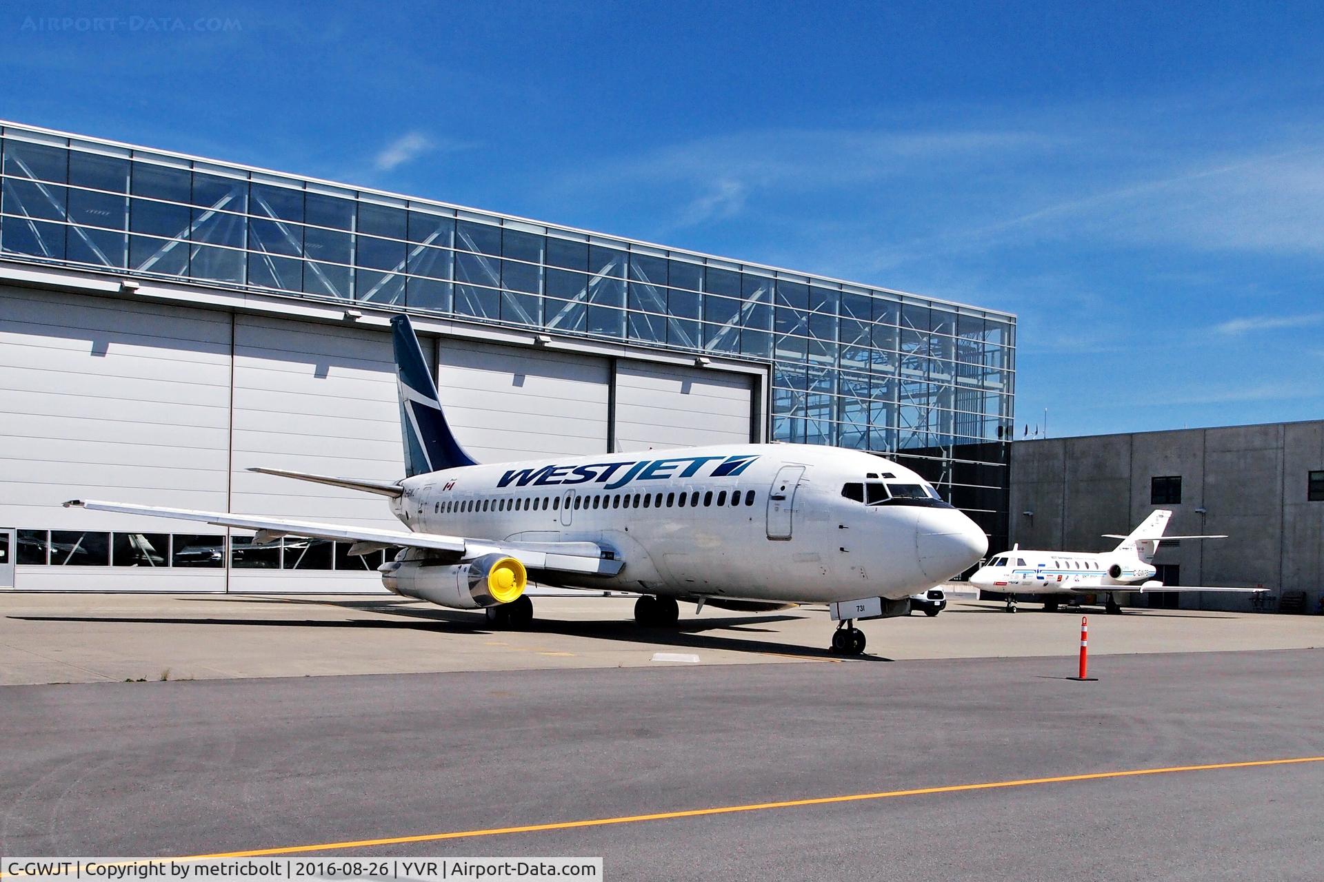 C-GWJT, 1976 Boeing 737-2H4 C/N 21262, At the British Columbia Institute of Technology.
