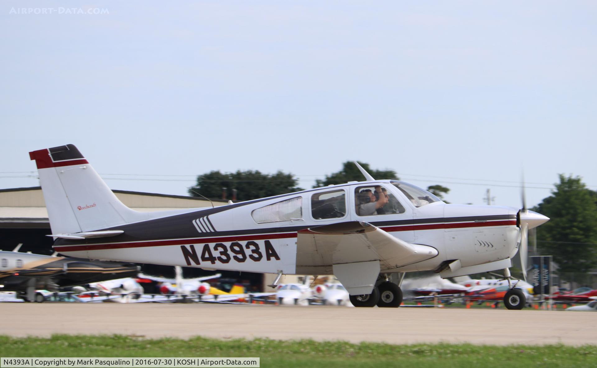 N4393A, 1970 Beech F33A Bonanza C/N CE-300, Beech F33A