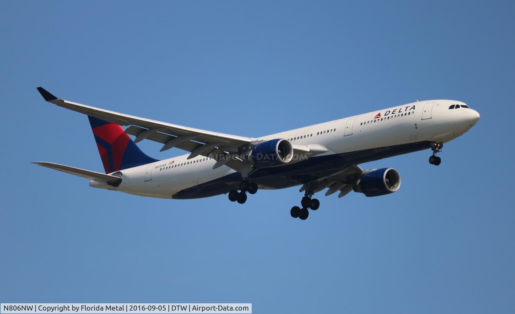 N806NW, 2004 Airbus A330-323 C/N 578, Delta