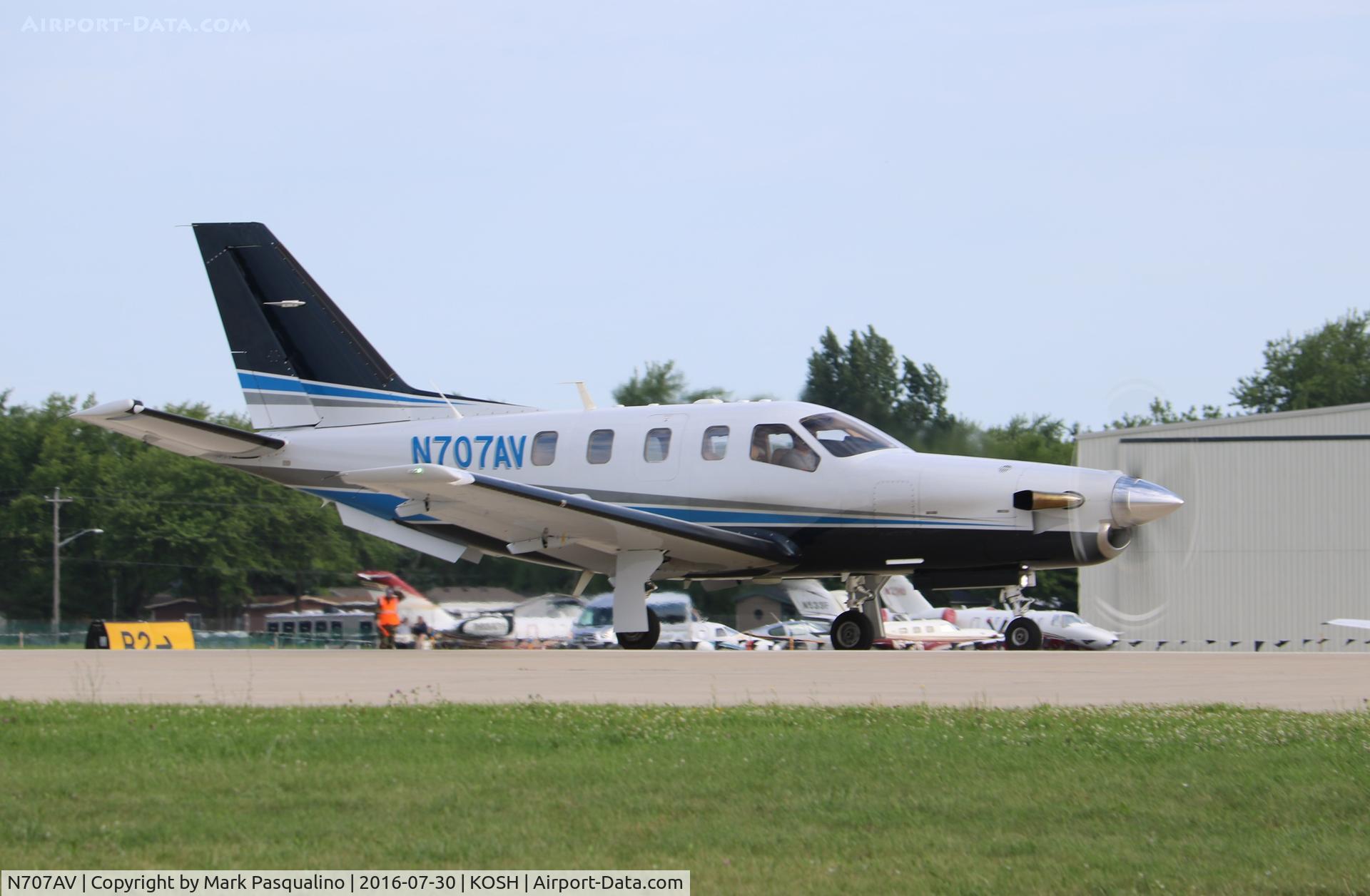 N707AV, 2001 Socata TBM-700 C/N 197, Socata TBM-700