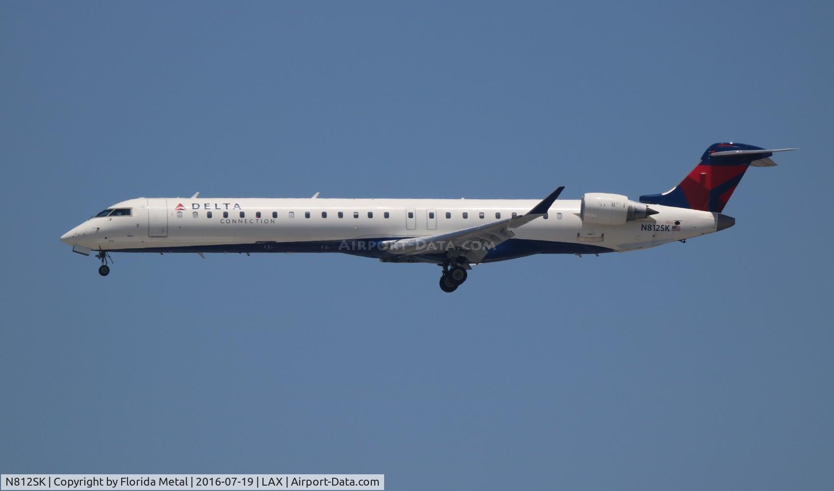 N812SK, 2006 Bombardier CRJ-900ER (CL-600-2D24) C/N 15098, Delta Connection