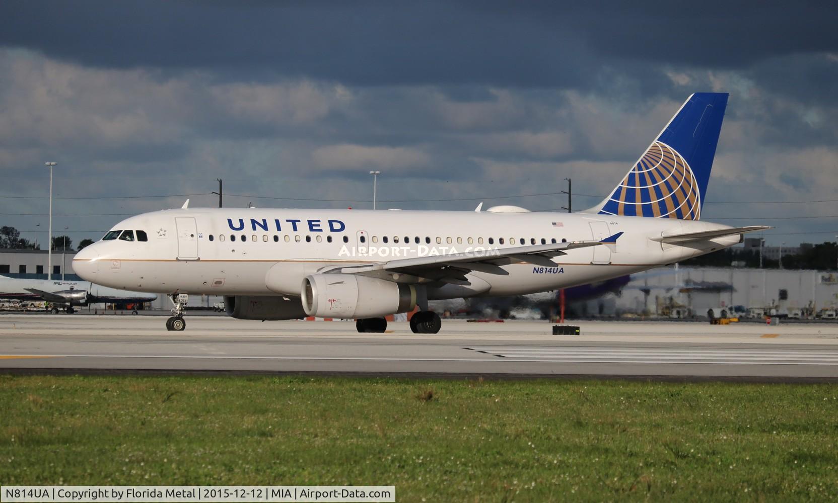 N814UA, 1998 Airbus A319-131 C/N 862, United