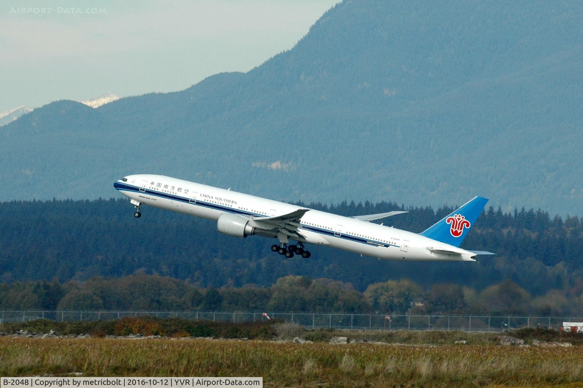 B-2048, 1914 Boeing 777-31B/ER C/N 43220, CZ330 to Guangzhou