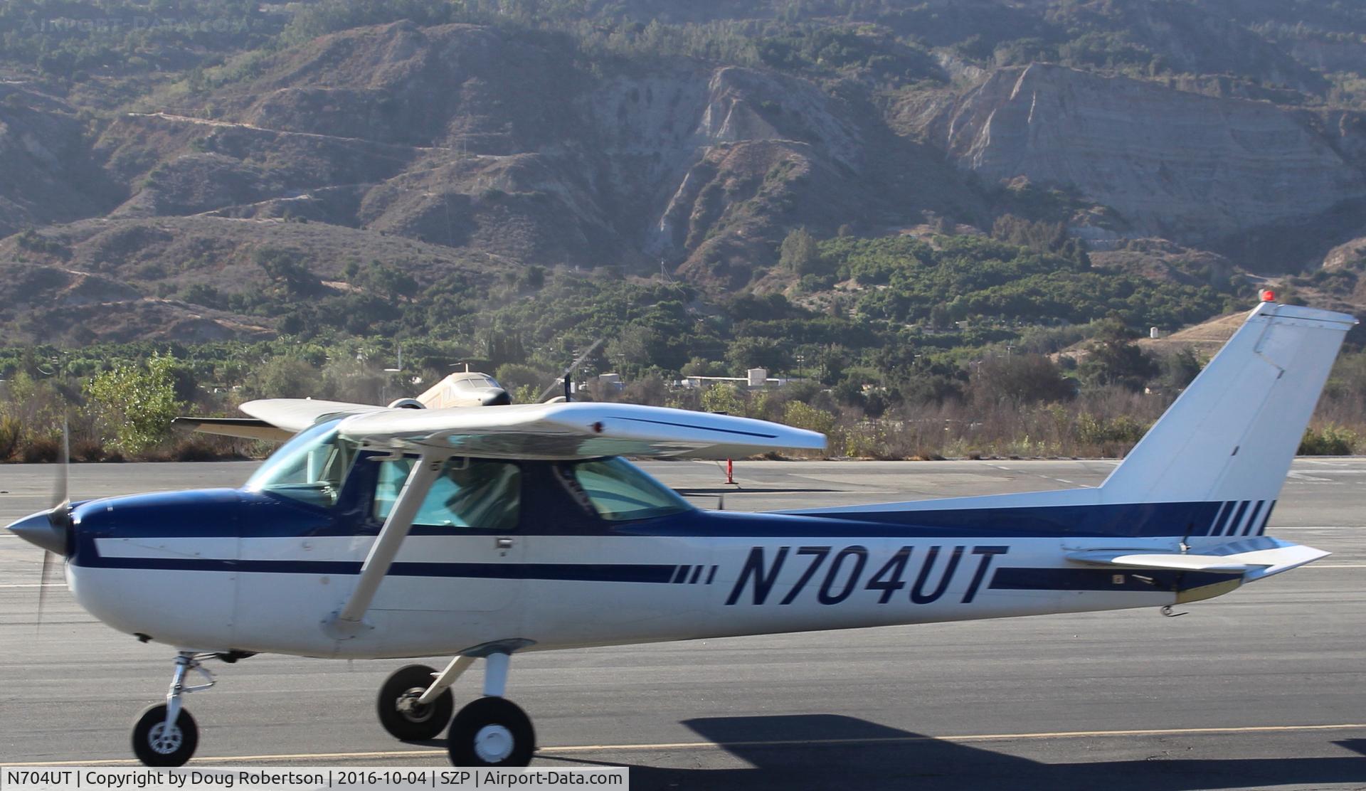 N704UT, 1976 Cessna 150M C/N 15078891, 1976 Cessna 150M, Continental O-200 100 Hp, taxi back