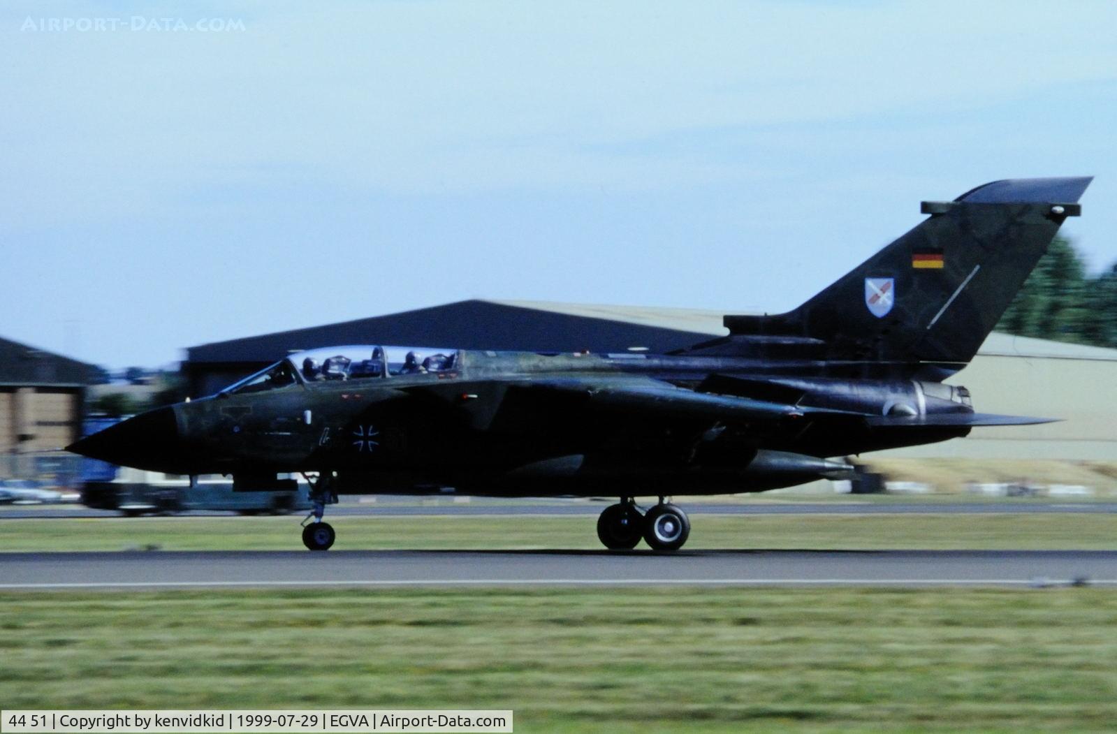 44 51, Panavia Tornado IDS C/N 385/GS108/4151, Arriving at the 1999 RIAT.