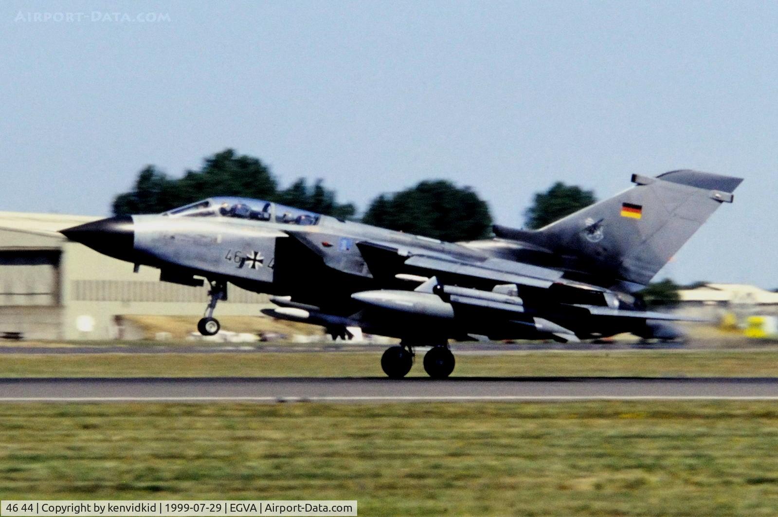 46 44, Panavia Tornado ECR C/N 871/GS277/4344, Arriving at the 1999 RIAT.