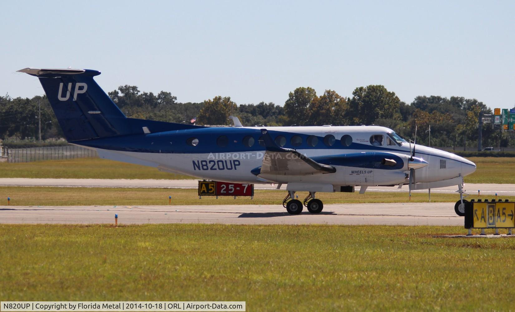 N820UP, 2014 Beechcraft B350i King Air C/N FL-905, Wheels Up