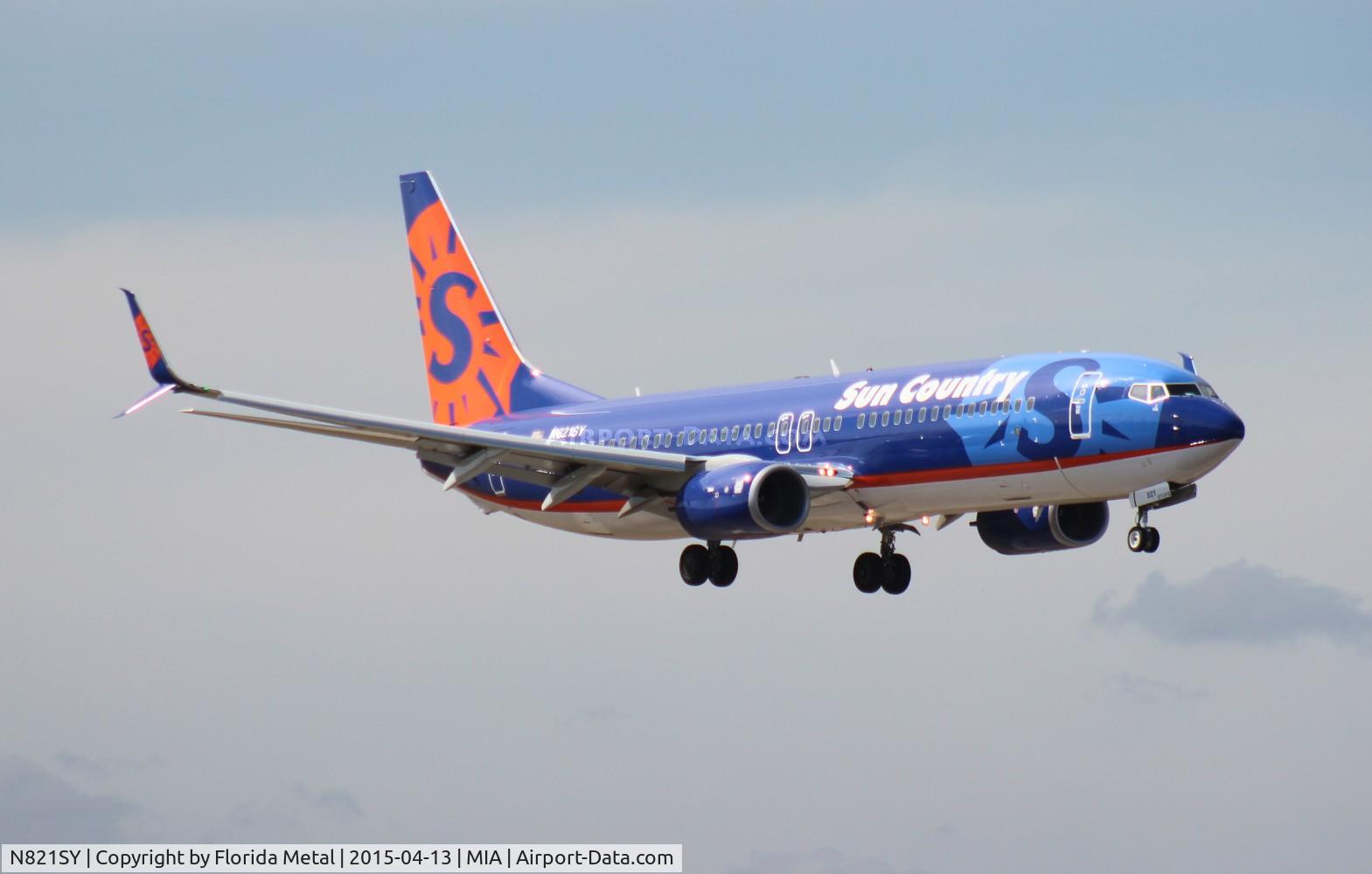 N821SY, 2014 Boeing 737-8FH C/N 39952, Sun Country