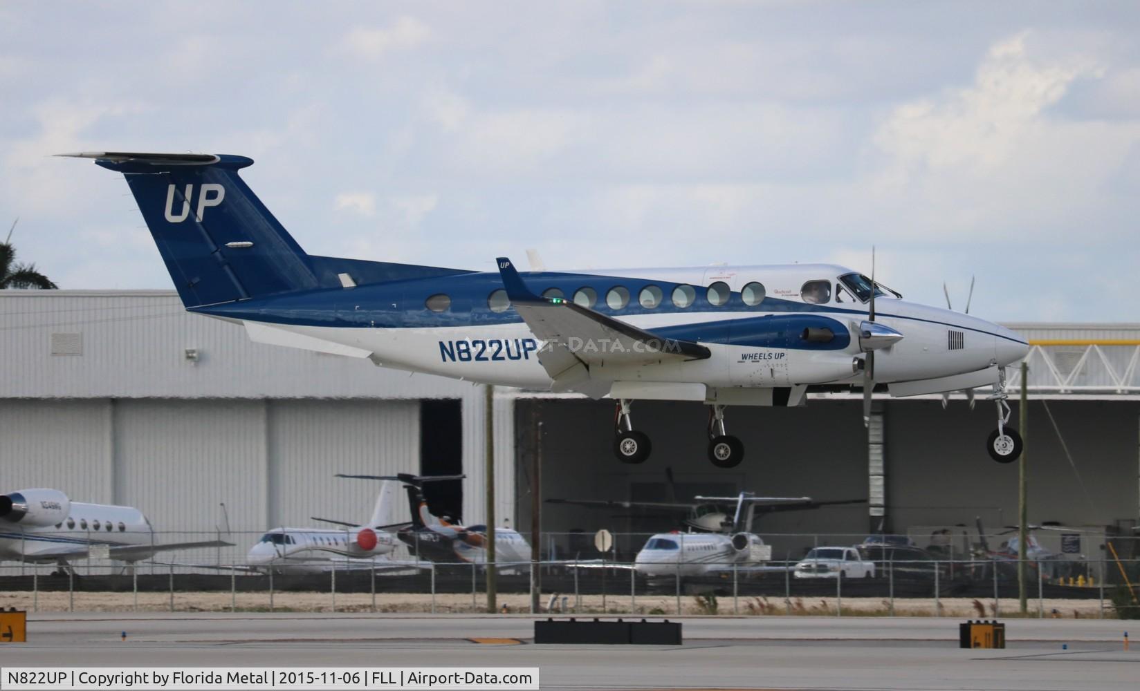 N822UP, 2014 Beechcraft 350 King Air (B300) C/N FL-911, Wheels Up