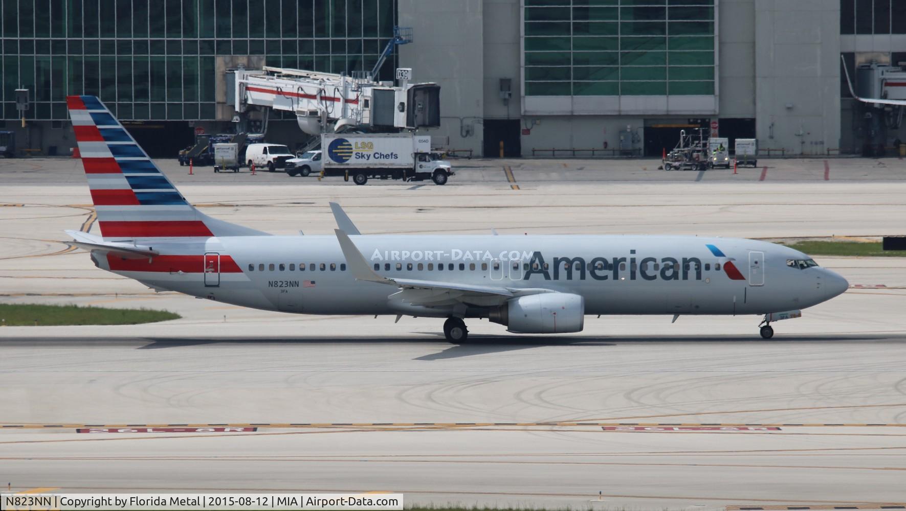 N823NN, 2010 Boeing 737-823 C/N 29560, American