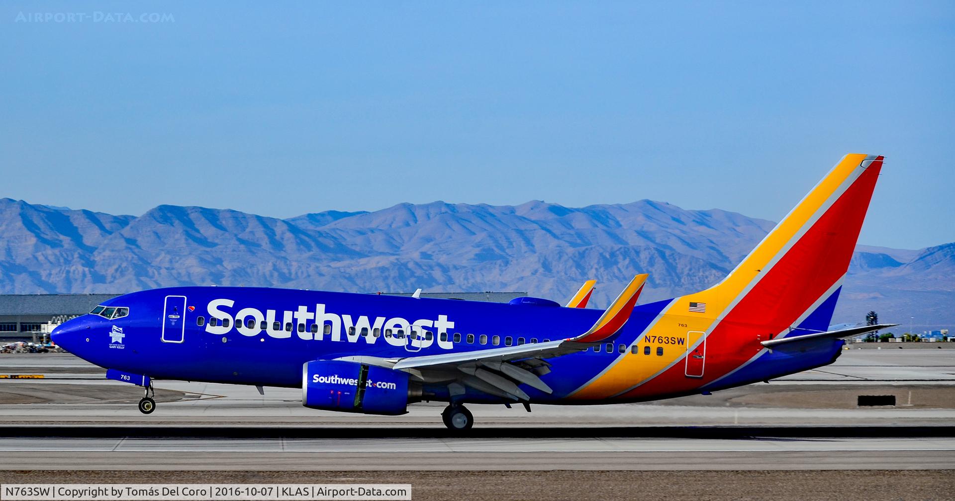 N763SW, 2000 Boeing 737-7H4 C/N 27877, N763SW  Southwest Airlines 2000 Boeing 737-7H4 (cn 27877/520) - Las Vegas - McCarran International (LAS / KLAS)
USA - Nevada, October 7, 2016
Photo: Tomas Del Coro