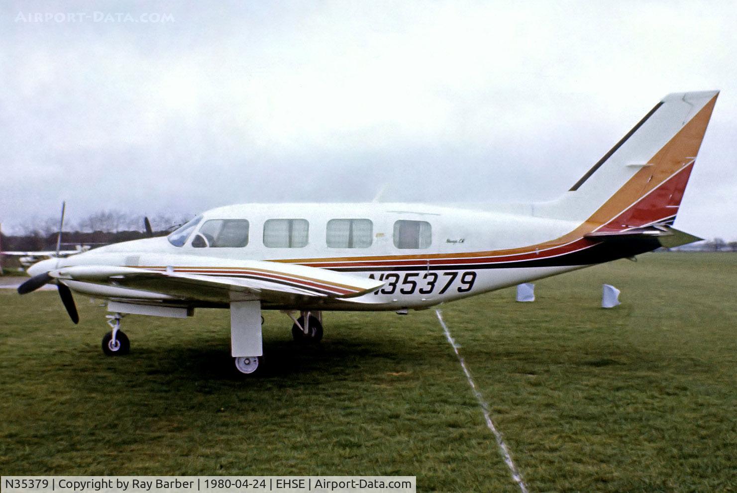 N35379, 1979 Piper PA-31-325 Navajo C/R C/N 31-7912102, Piper PA-31-325 Navajo C/R [31-7912102] Seppe~PH 24/04/1980. From a slide.