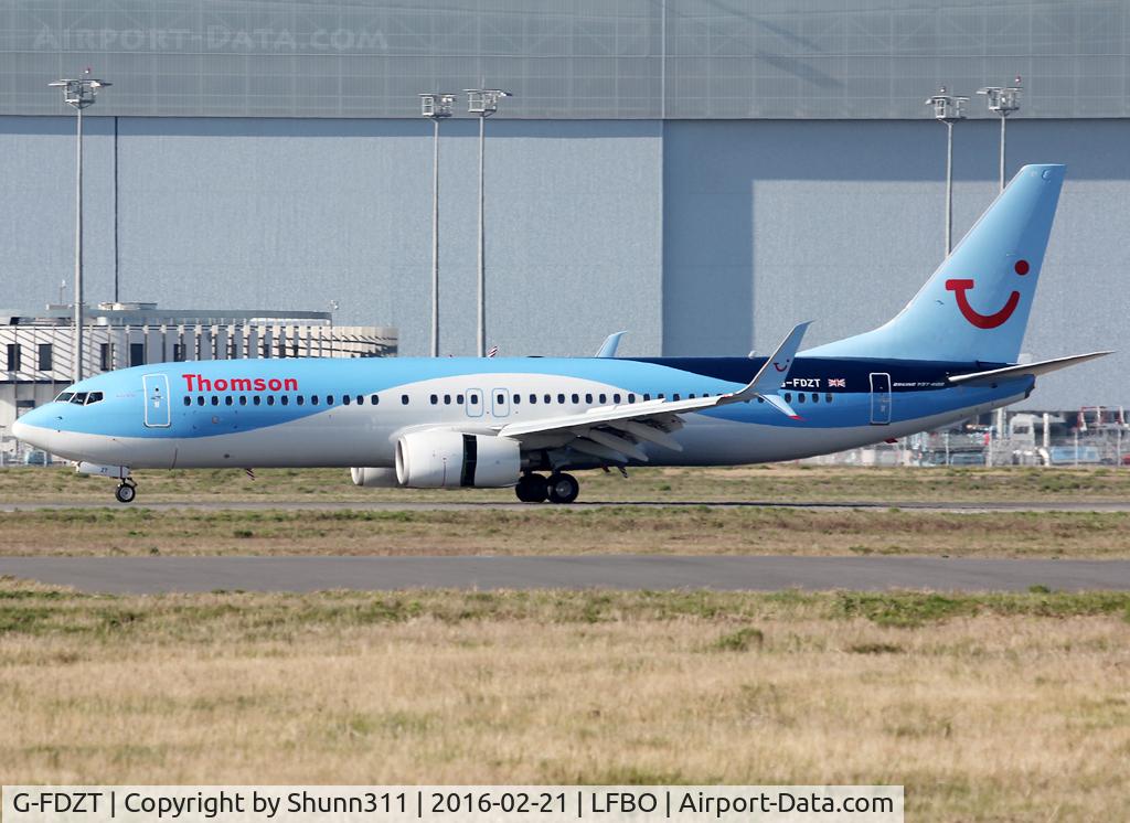 G-FDZT, 2011 Boeing 737-8K5 C/N 37248, Landing rwy 14R... Scimitar winglet equipment...