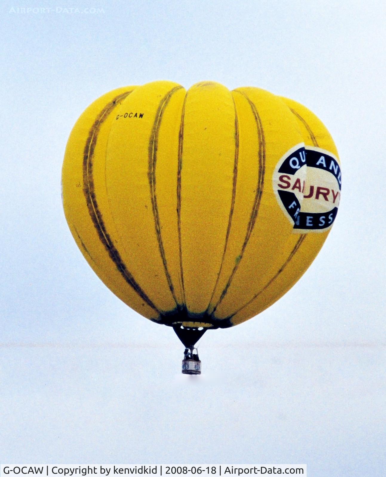 G-OCAW, 1996 Lindstrand Balloons Ltd LBL BANANAS C/N 388, Lifting off at the 1996 Albuquerque Balloon Fiesta.