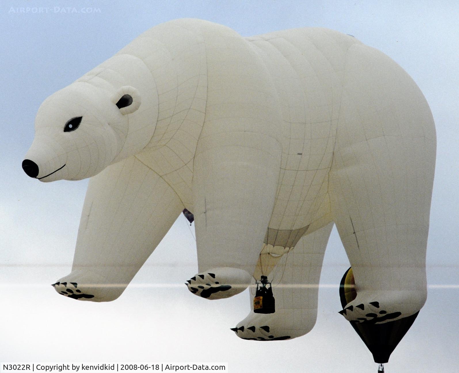 N3022R, 1996 Cameron Balloons Us POLARBEAR 90 C/N 3768, Lifting off at the 1996 Albuquerque Balloon Fiesta.