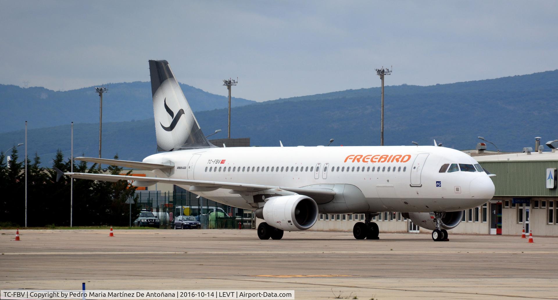 TC-FBV, 2011 Airbus A320-214 C/N 4658, Foronda - Vitoria-Gasteiz - España