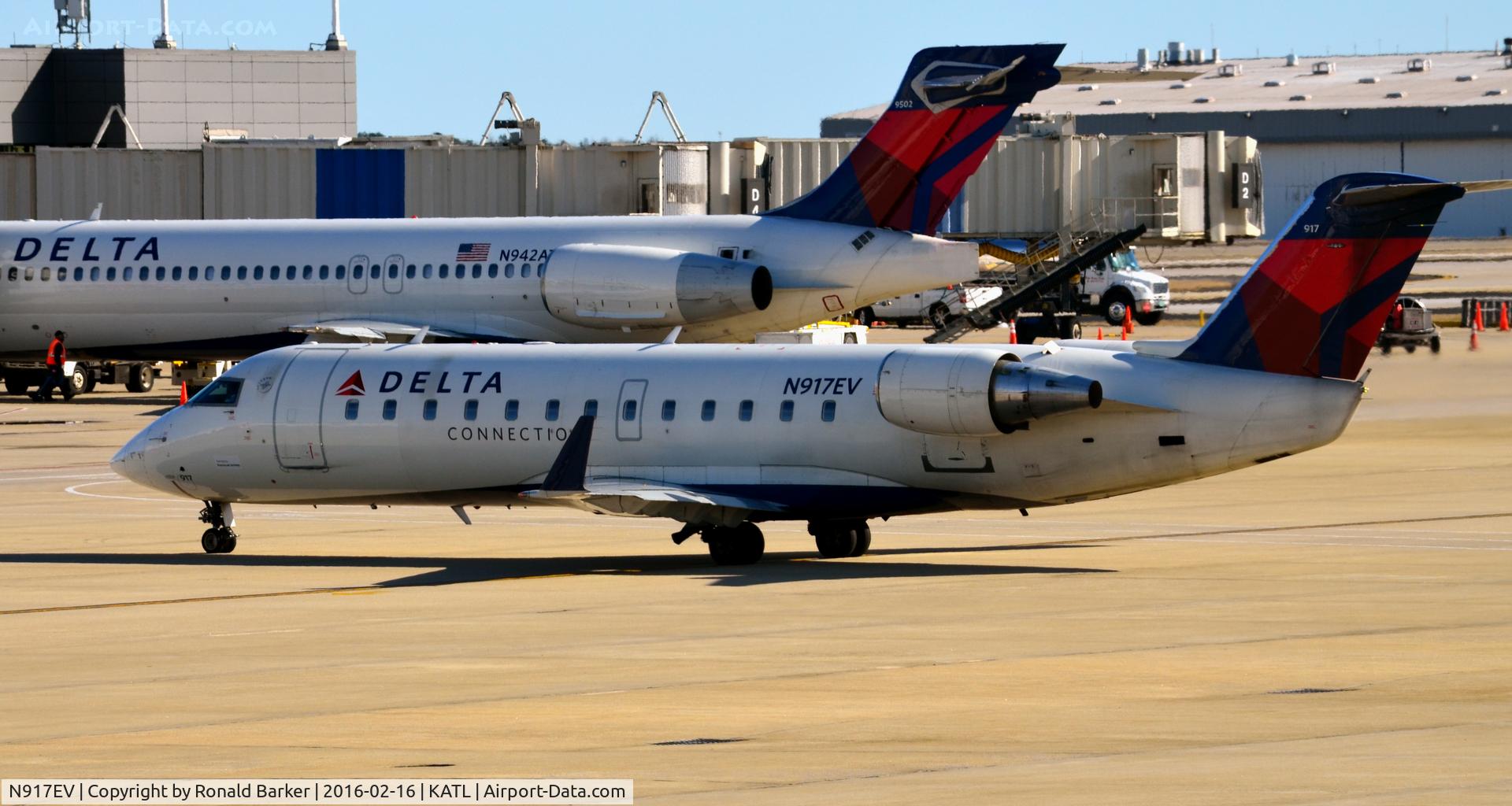 N917EV, 2003 Bombardier CRJ-200ER (CL-600-2B19) C/N 7769, Taxi for takeoff Atlanta
