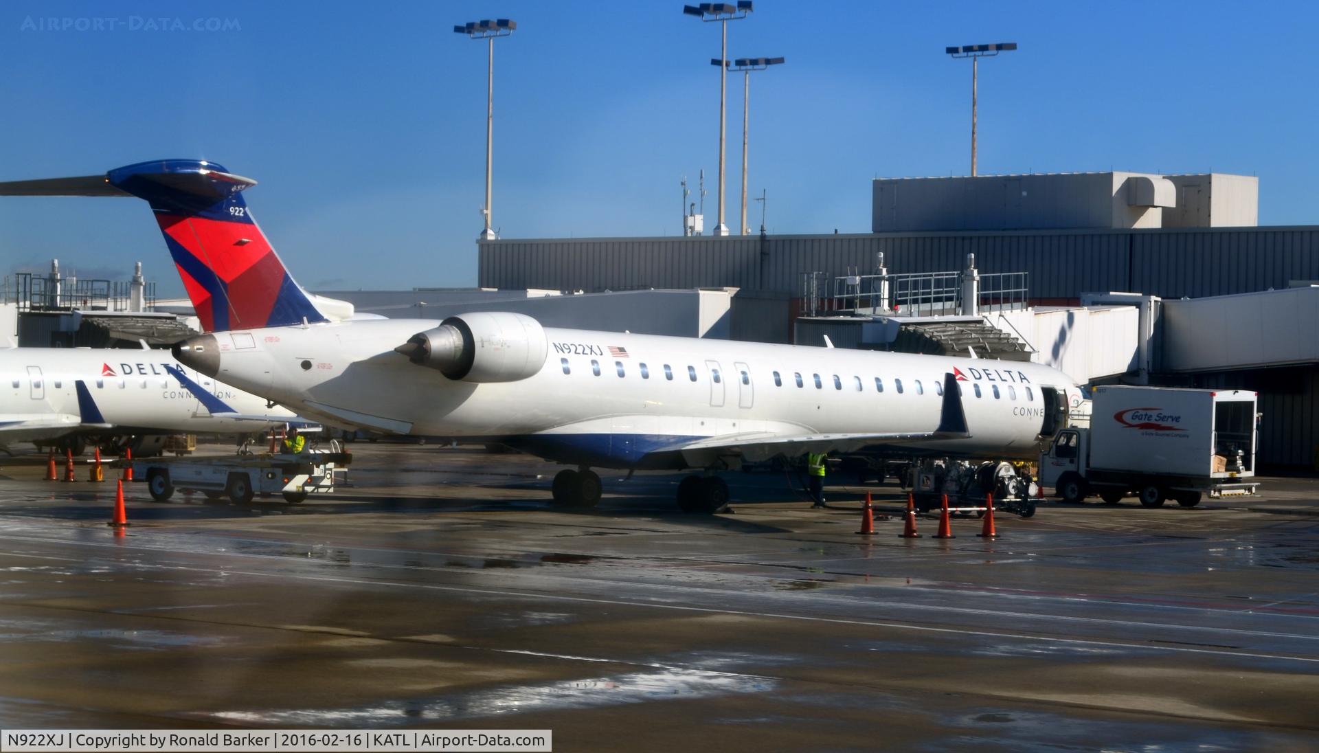N922XJ, 2008 Bombardier CRJ-900LR (CL-600-2D24) C/N 15174, At the gate Atlanta