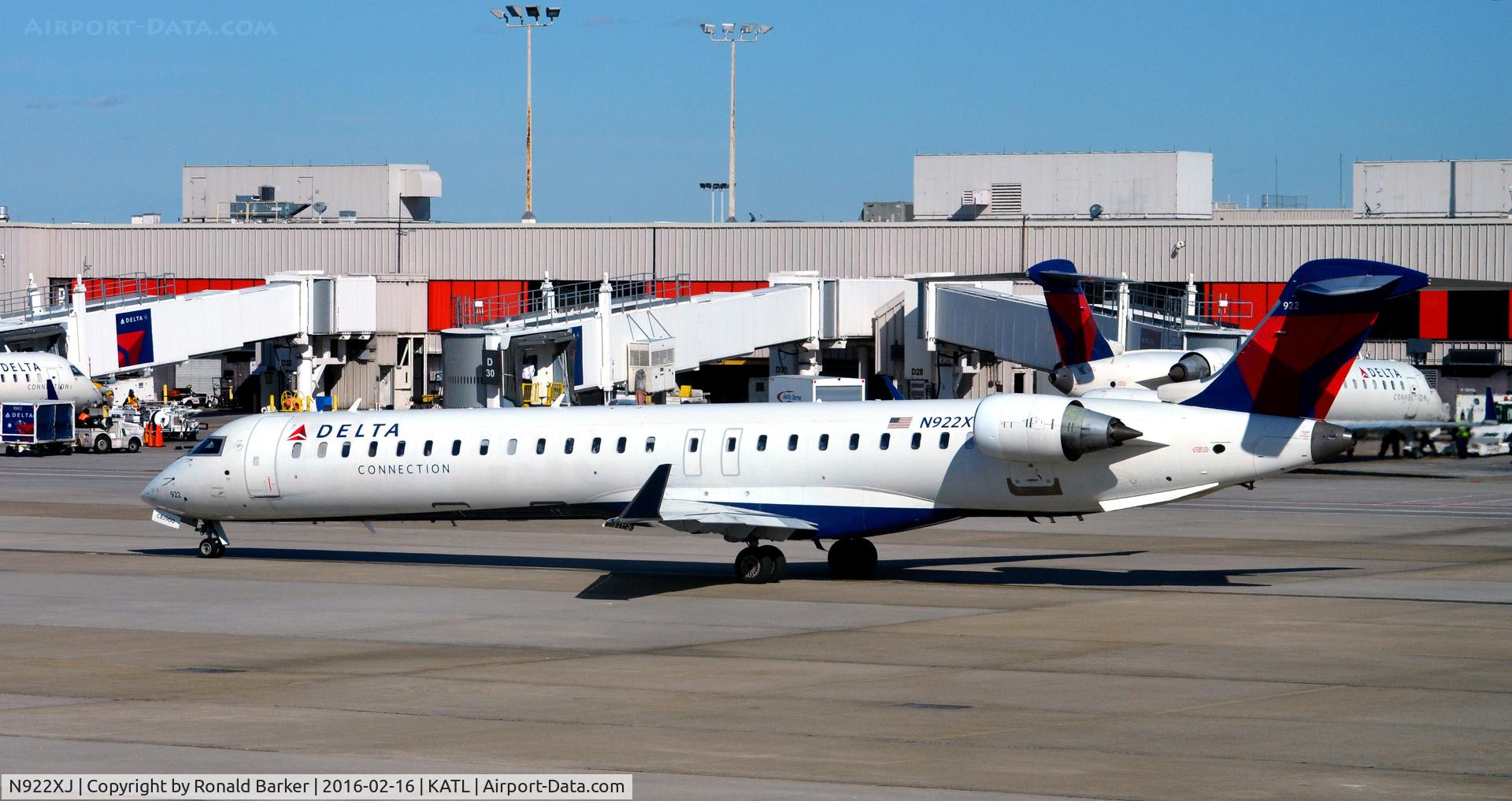 N922XJ, 2008 Bombardier CRJ-900LR (CL-600-2D24) C/N 15174, Taxi Atlanta