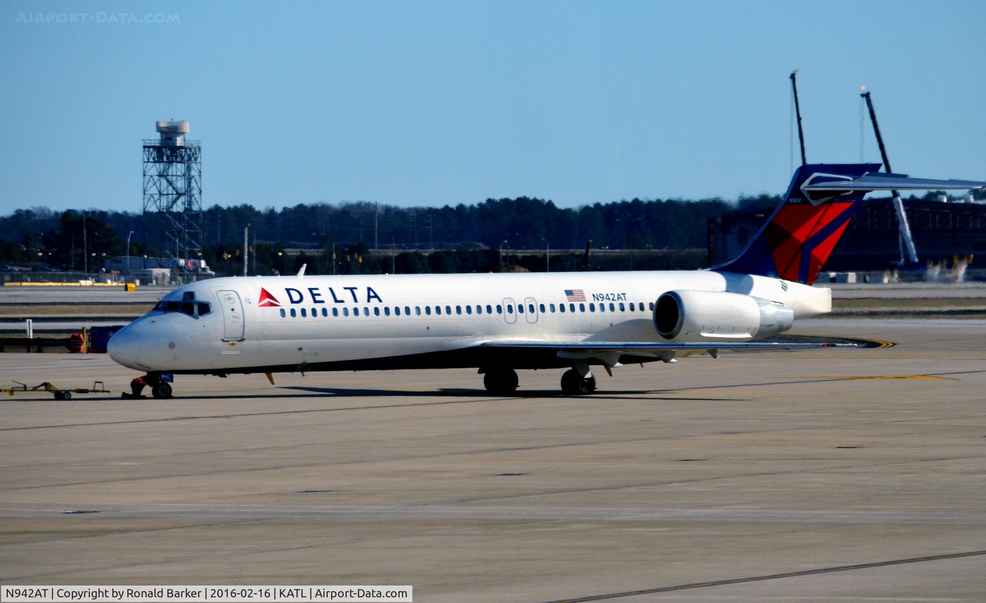 N942AT, 1999 Boeing 717-200 C/N 55005, Pushback Atlanta
