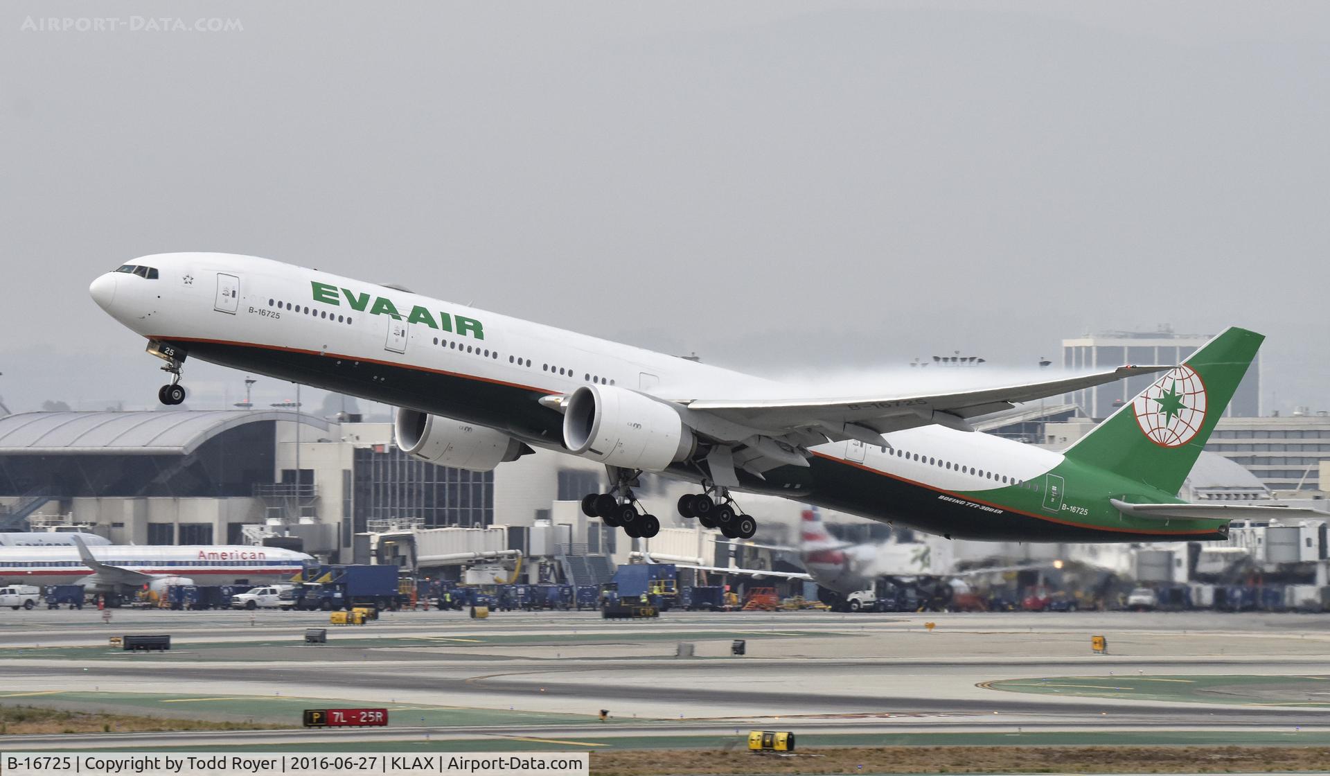 B-16725, 2015 Boeing 777-35E/ER C/N 44554, Departing LAX