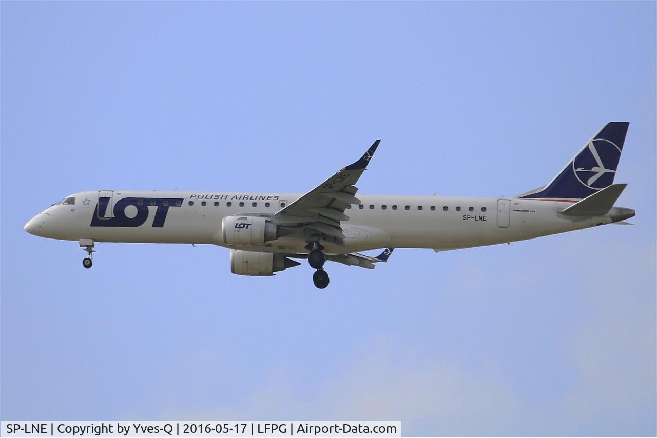 SP-LNE, 2012 Embraer 195LR (ERJ-190-200LR) C/N 19000583, Embraer ERJ-190-200LR, Short approach rwy 27R, Roissy Charles De Gaulle Airport (LFPG-CDG)