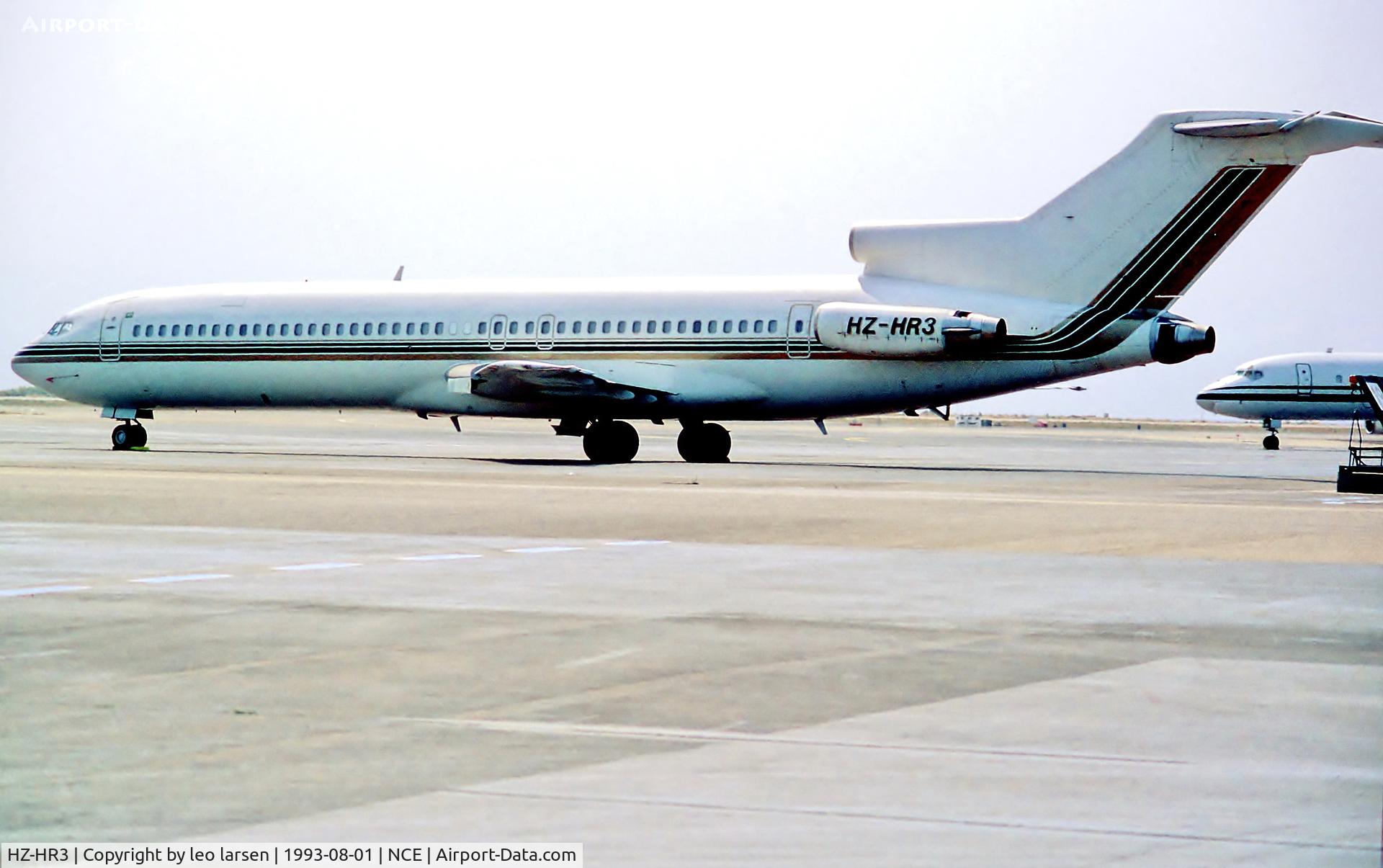 HZ-HR3, 1982 Boeing 727-2Y4 C/N 22968, Nice 1.8.93.Before convt.to Super B-727